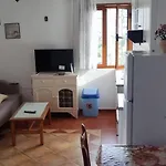 Rina Appartement Sarandë