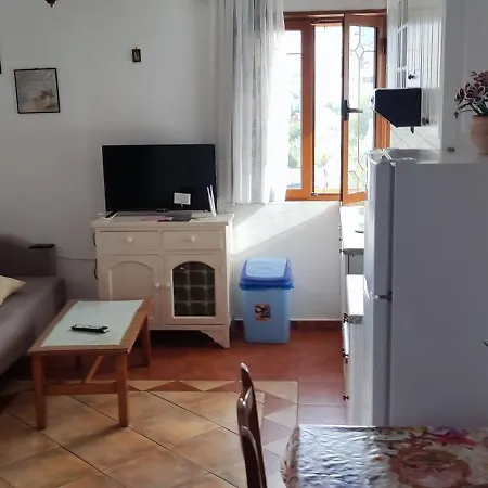 Rina Apartment Sarande