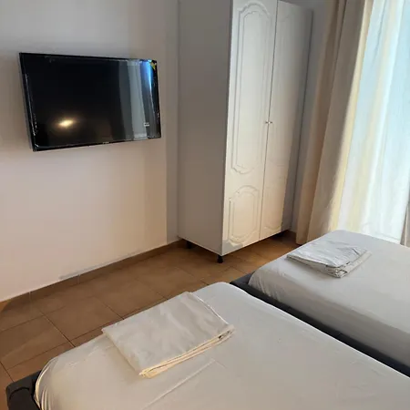 公寓 Rina Sarandë