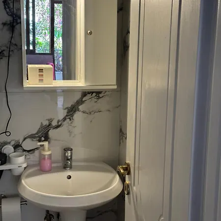 公寓 Rina Sarandë