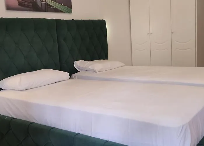 Rina Апартаменты *